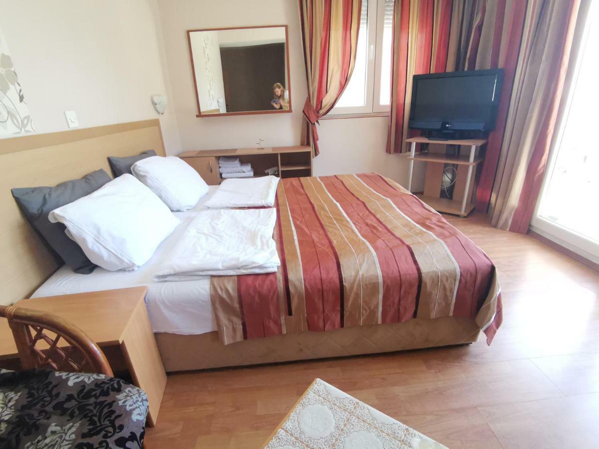 Apartment De Lux Kosta Center